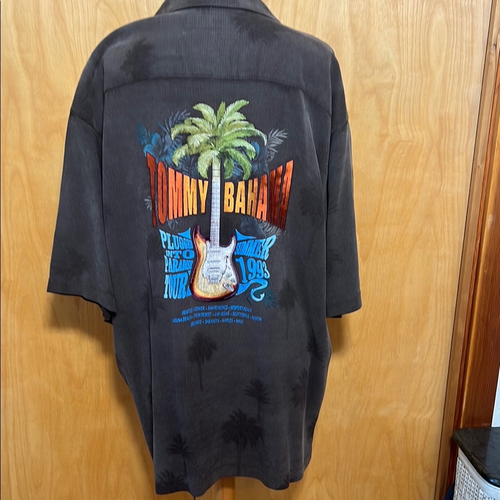 Men's Tommy Bahama Plugged Into Paradise Tour shirt
